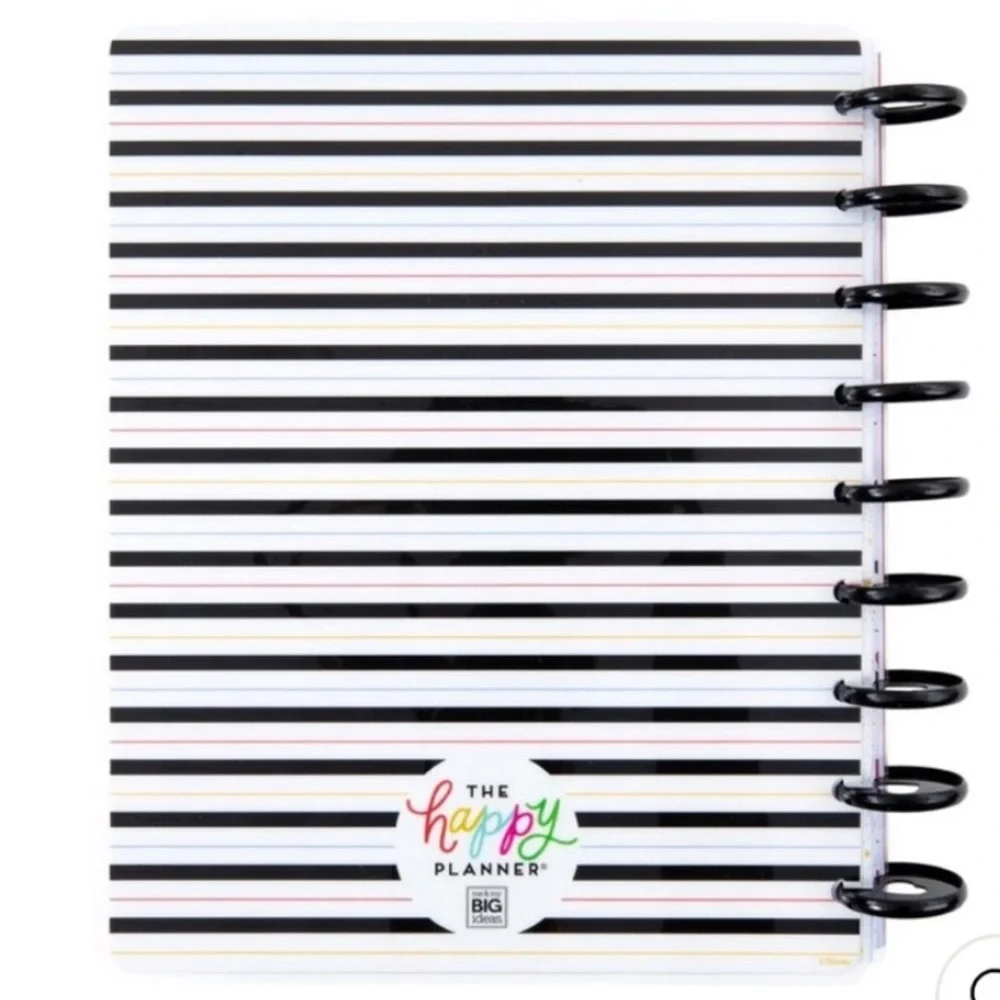 The Happy Planner Minnie Mouse Graphic Budget Classic Guided Journal.